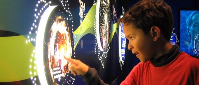 exhibit design fabrication