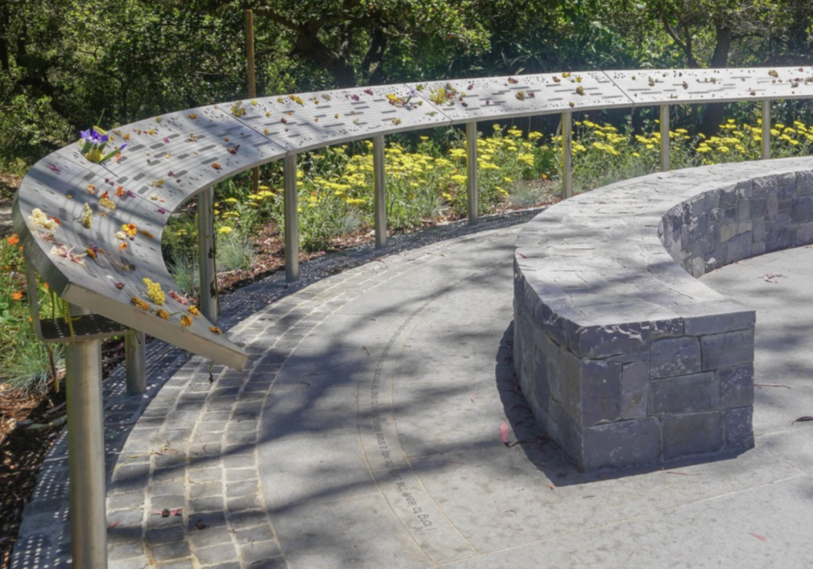 memorial sculpture