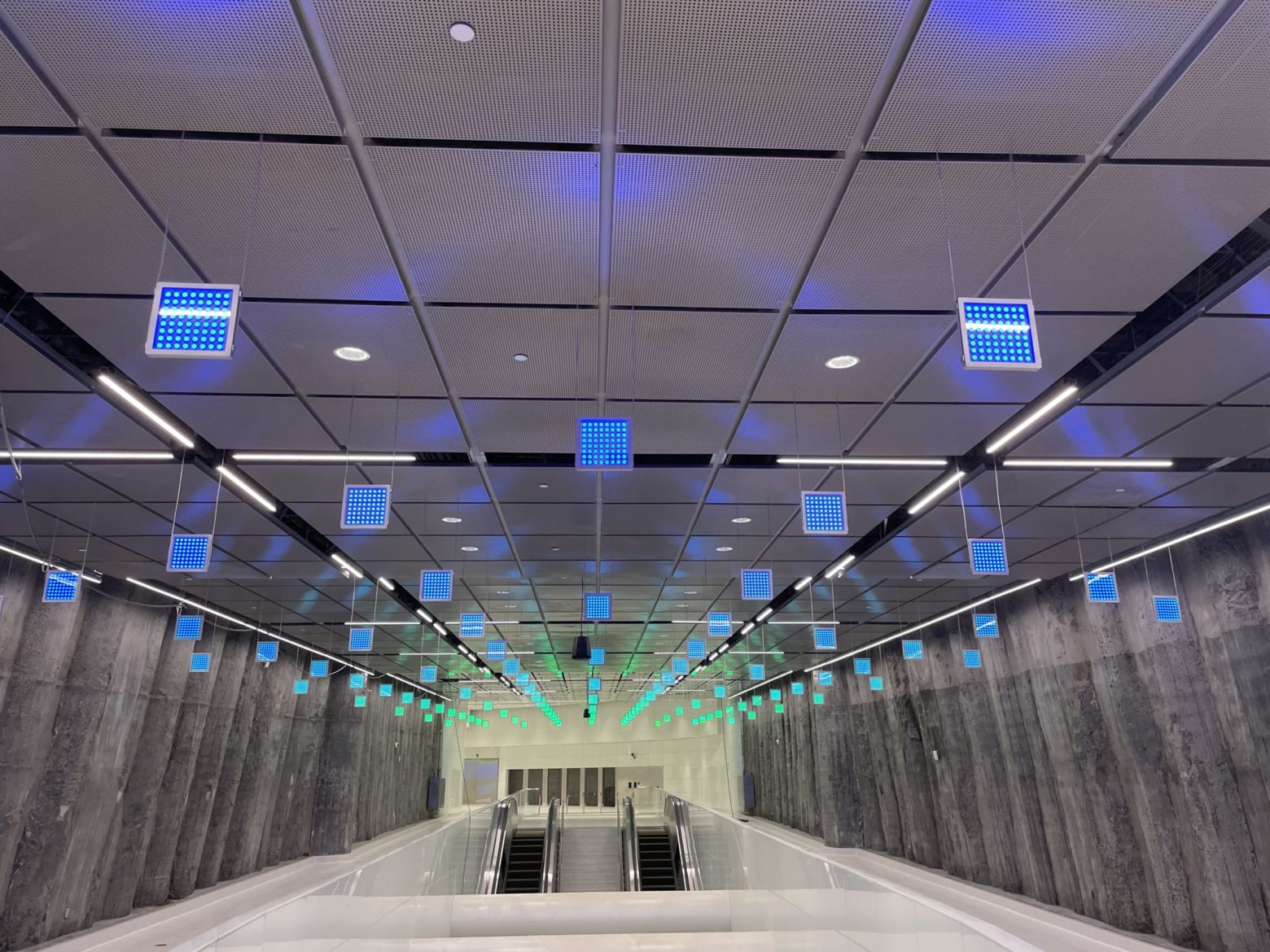 Lucy in the Sky by artist Erwin Redl. This permanent public artwork is an illuminated installation. Fabricated & installed by Gizmo Art Production, Inc.